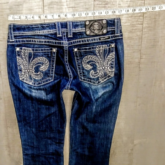 DO NOT PURCHASE @DENIMJUNKIES ROCK REVIVAL MISS ME - Picture 6 of 8